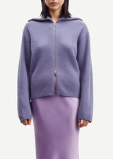 NOVA STRICKJACKE