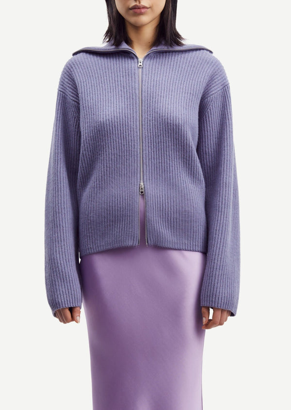 NOVA STRICKJACKE