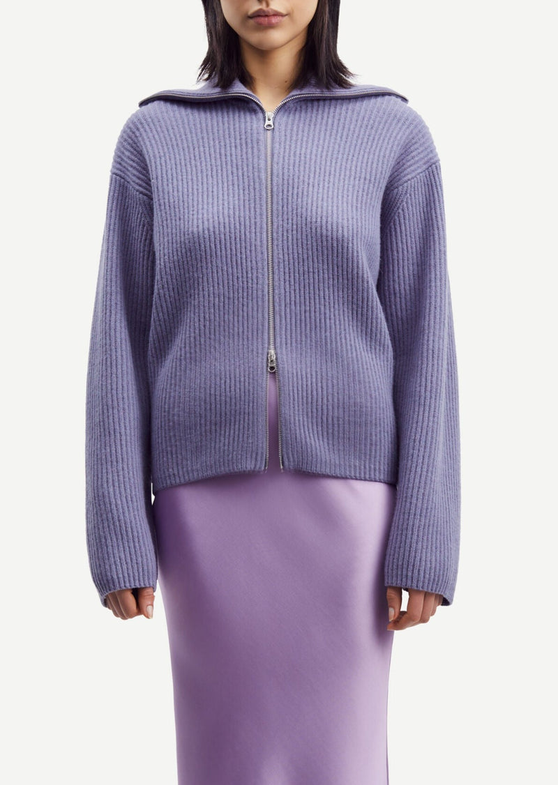 NOVA STRICKJACKE