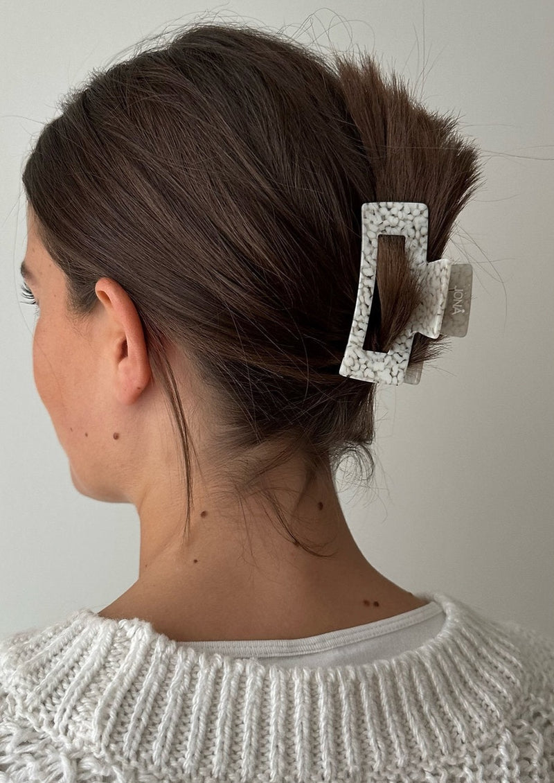 MAJA CLIP