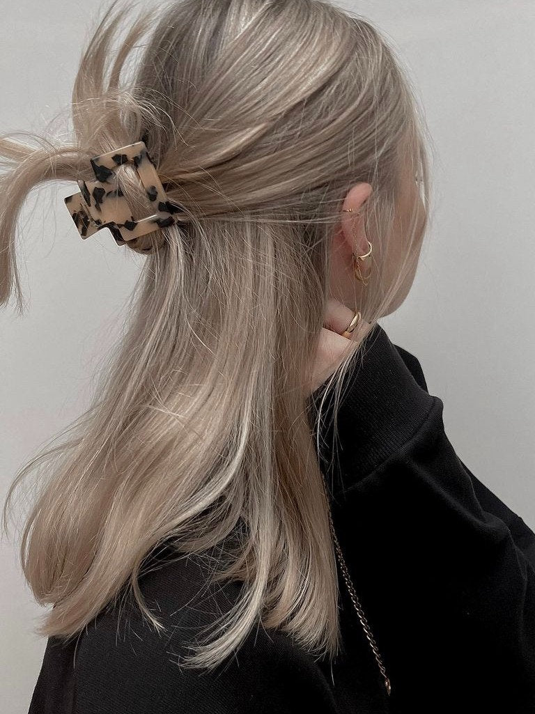 JOSEFIN CLIP