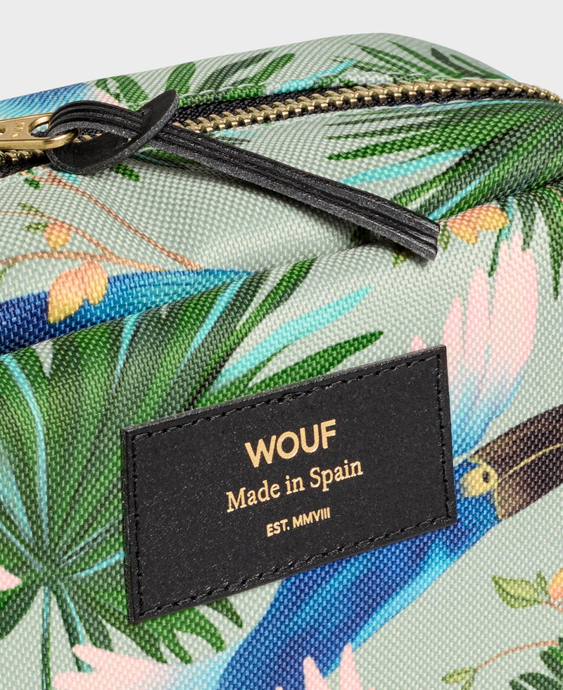 MAYA TOILETRY BAG