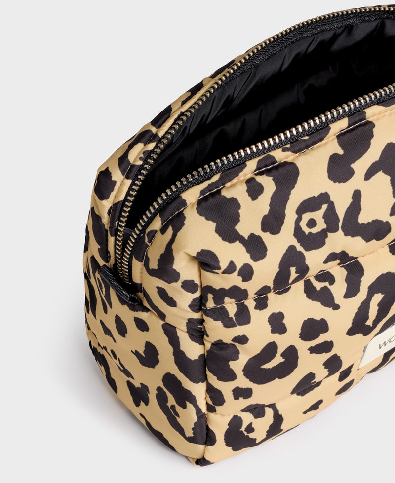 AGATHE TOILETRY BAG